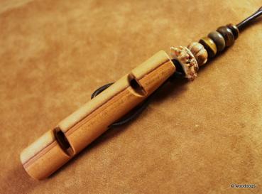 Kirschbaum Doppelpfeife mit Pfeifenband