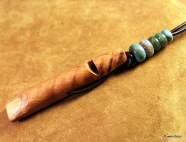 Steineiche Doppelpfeife verdreht Nr. 1 mit Pfeifenband