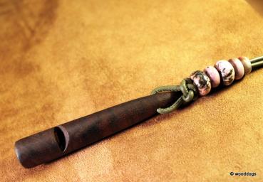 Hundepfeife Mahagoni pommele Nr. 2 mitPfeifenband