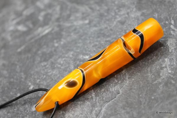 Hundepfeife aus Acryl gelb