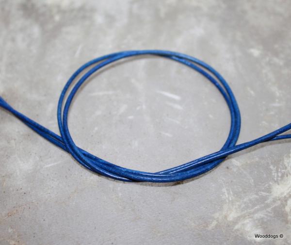 Ziegenlederriemen Königsblau