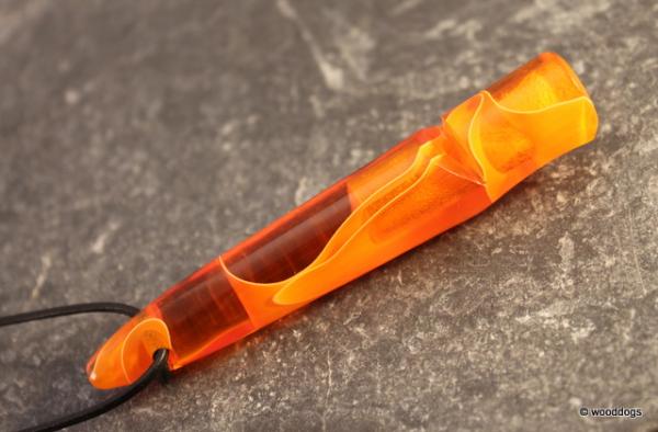 Hundepfeife aus Acryl orange