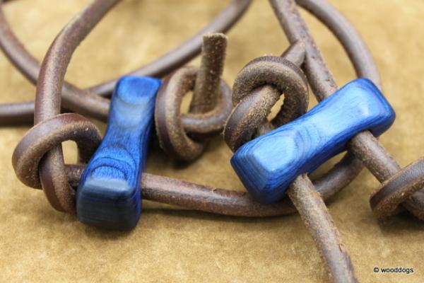 Pirschleine geölt mit Knebeln aus Buntholz blau