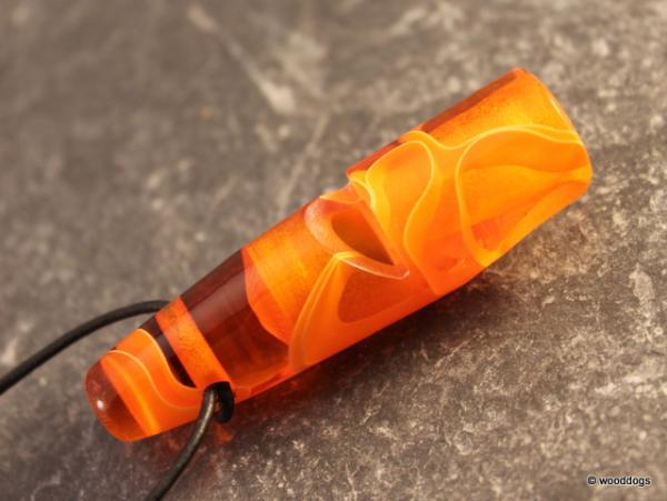 Trillerpfeife mini aus Acryl orange