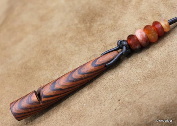 Hundepfeife Cocobolo Nr. 1 mit Pfeifenband